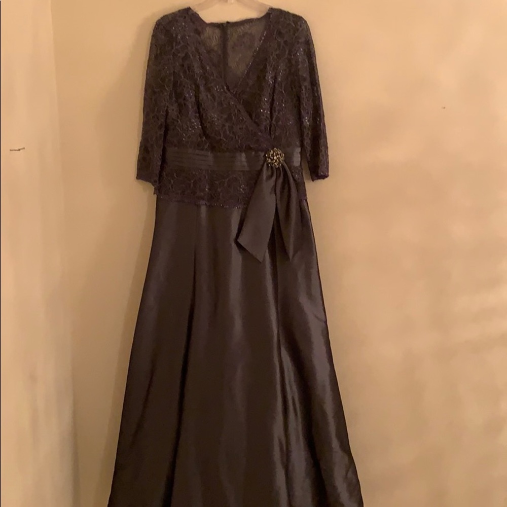 Dark purple / blue dress